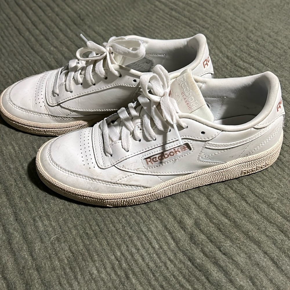 Reebok Sneakers